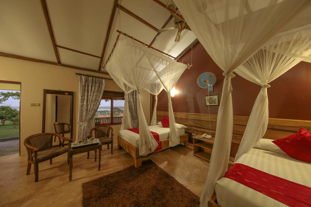 Pakuba Safari Lodge Nwoya Extérieur photo