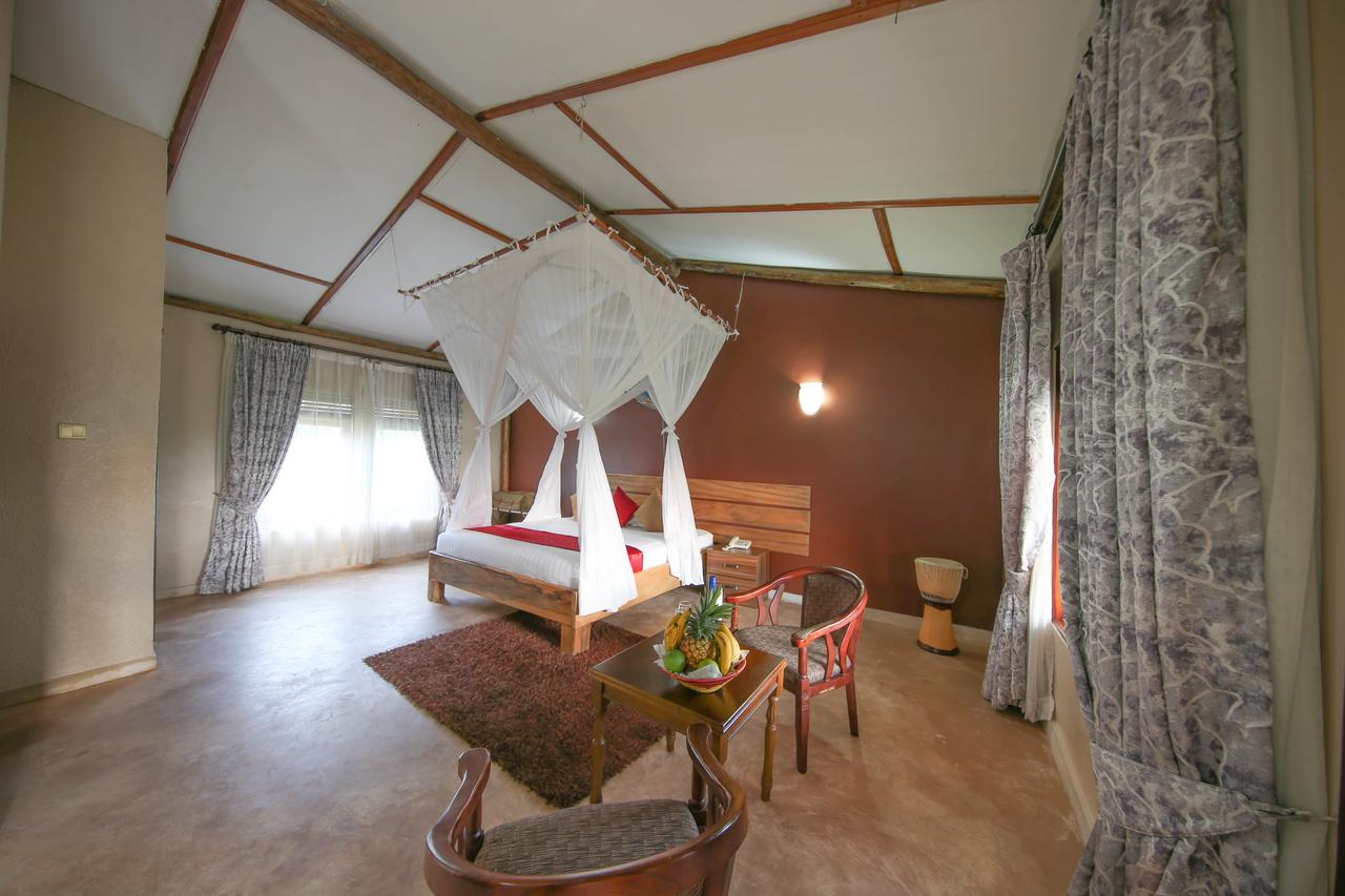 Pakuba Safari Lodge Nwoya Extérieur photo
