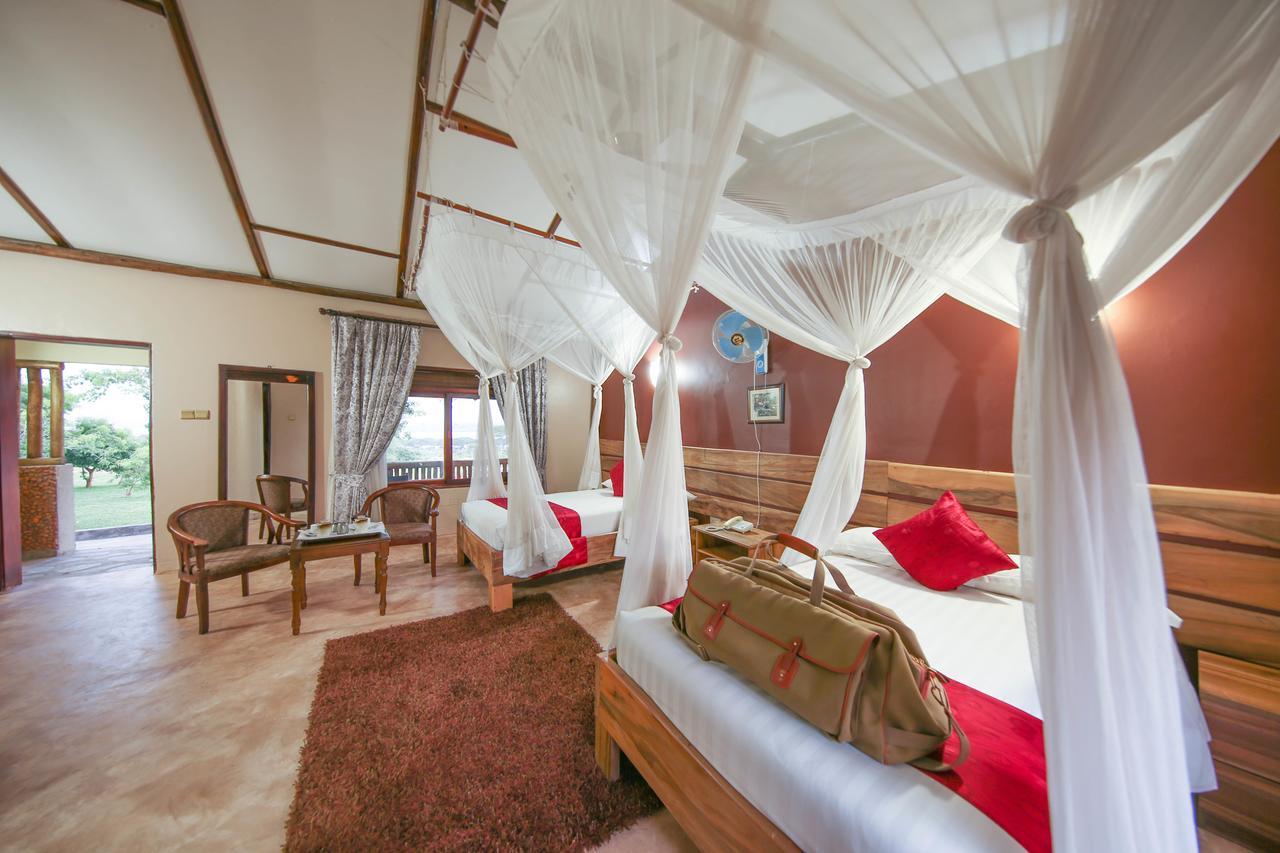 Pakuba Safari Lodge Nwoya Extérieur photo